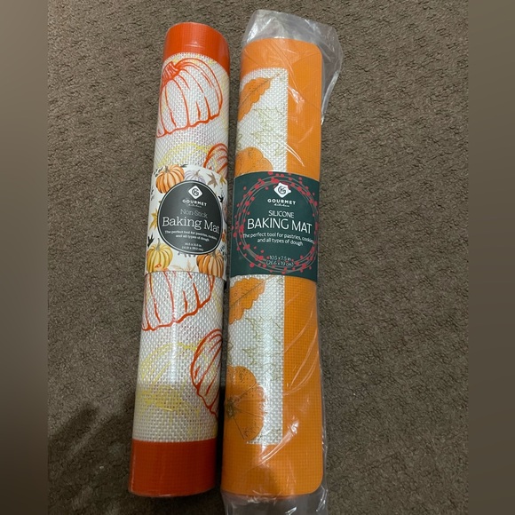Gourmet Kitchen Other - 2 pumpkin printed non-stick baking mats